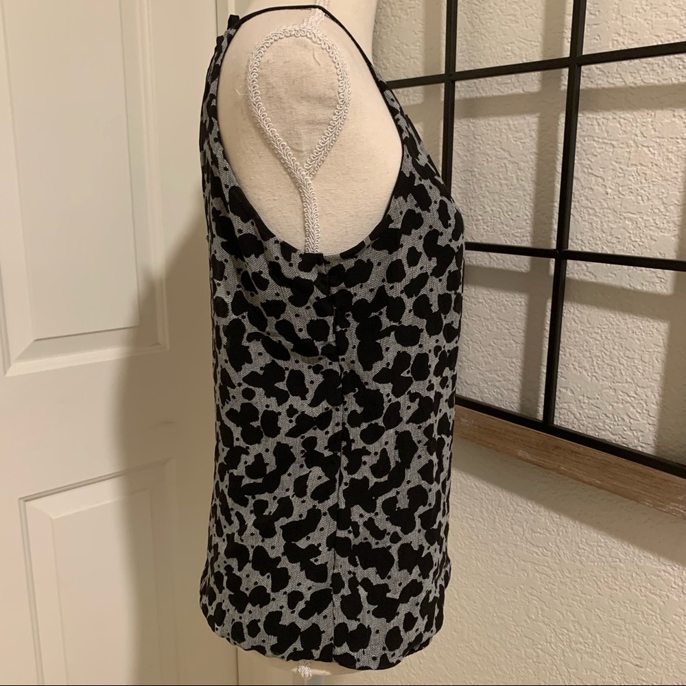 Express sleeveless patterned top size small - Picture 8 of 8